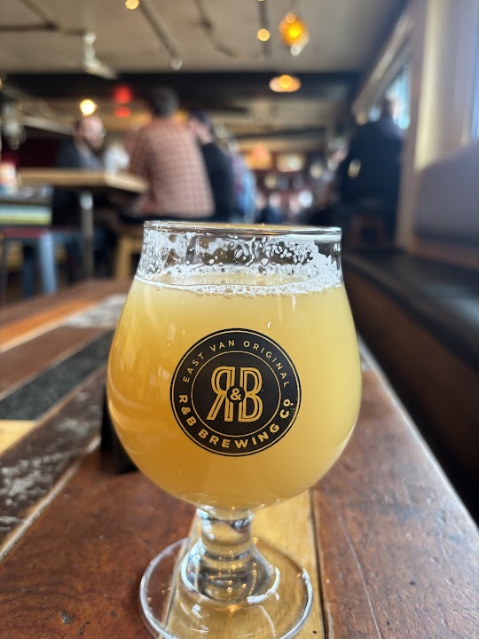 R&B Brewing | Ale & Pizza House